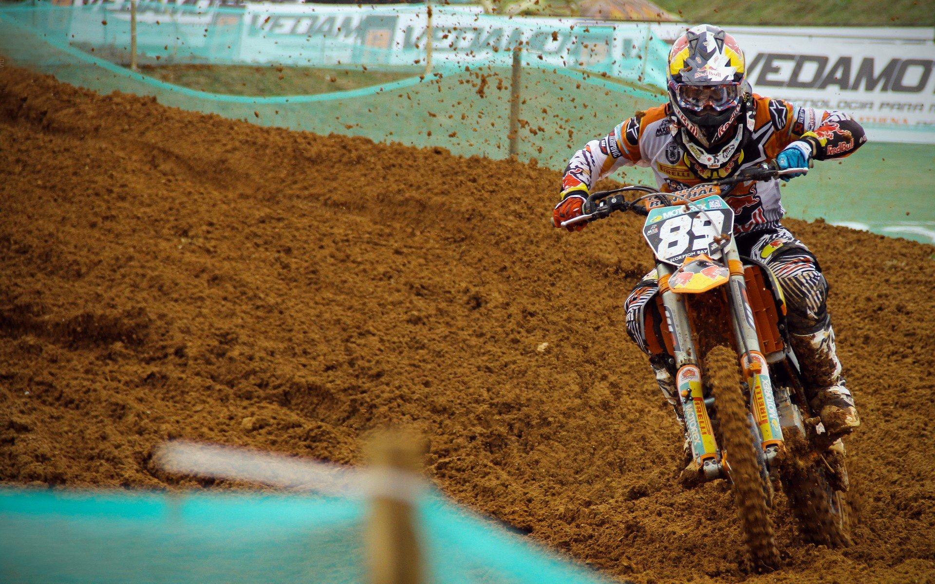 纳达尔法网夺冠 成就第14座大满贯传奇