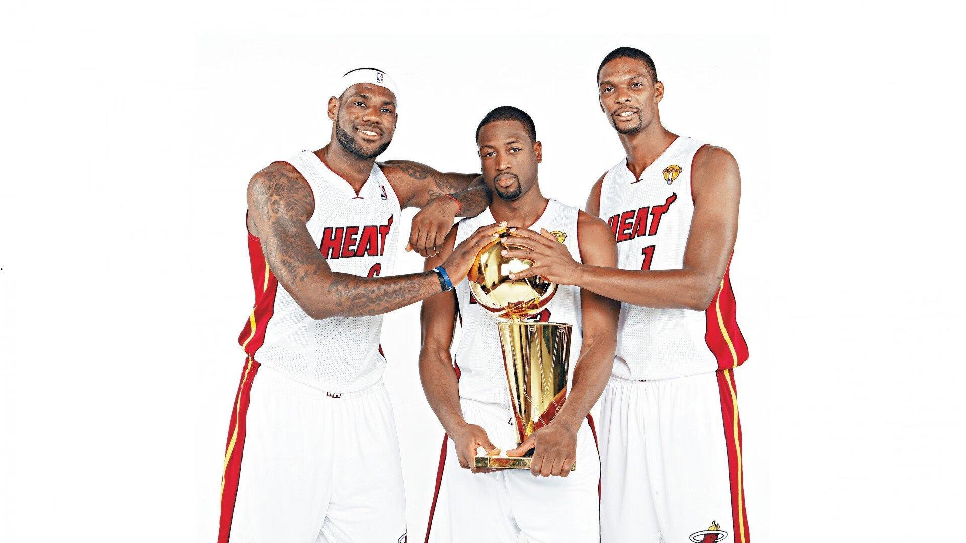 归化球员助力国足崛起 本土化融合成关键课题