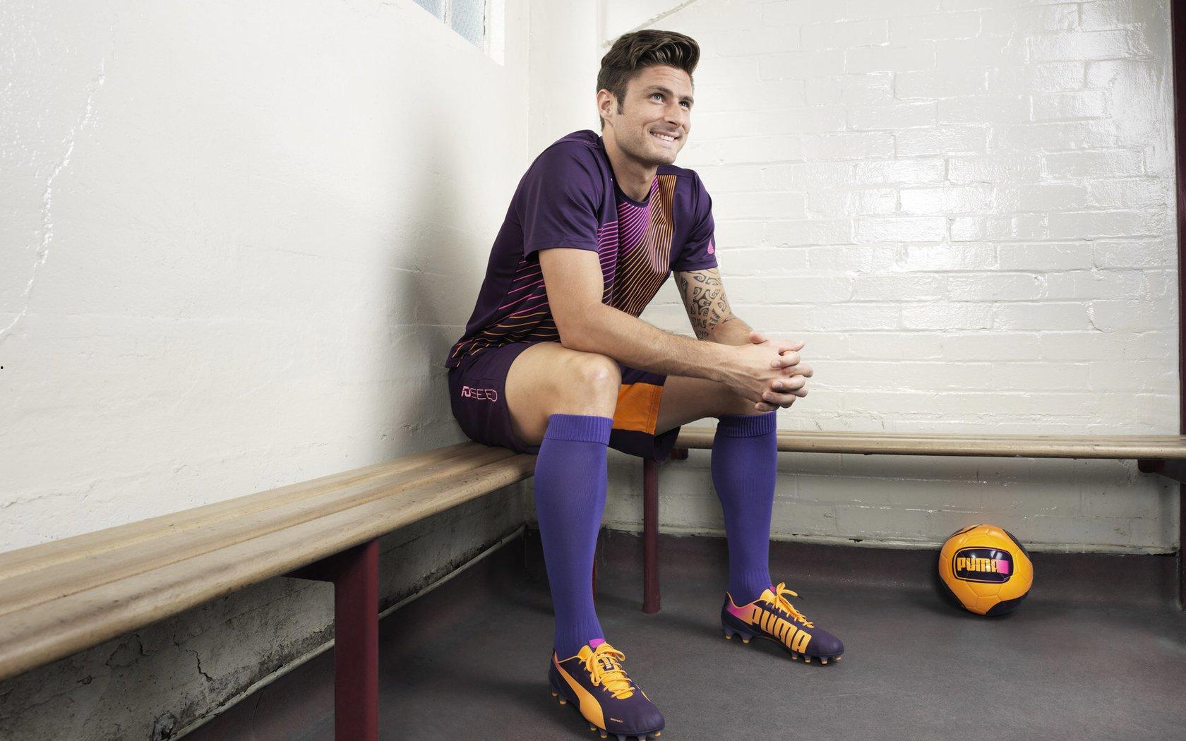 冰球联赛激战正酣，豪门对决引爆赛场<a href=