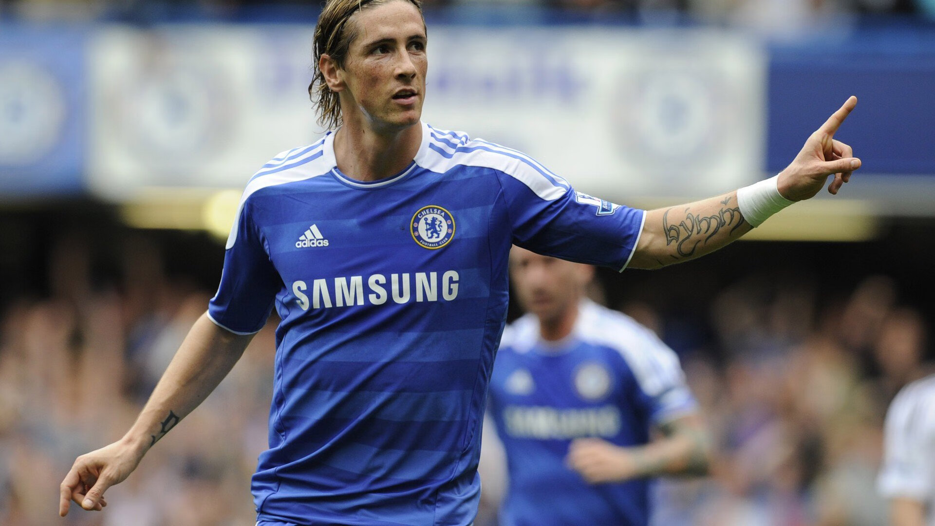 纳达尔法网强势回归，三盘横扫对手晋级次轮